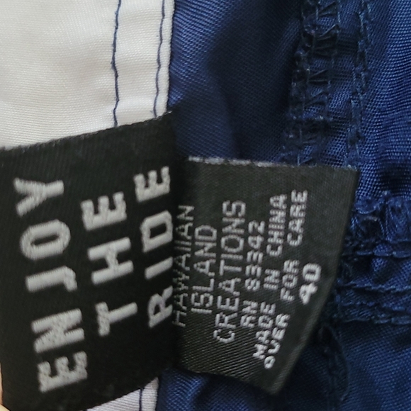 Hawaiian Island Creations Boardshorts - Picture 6 of 6